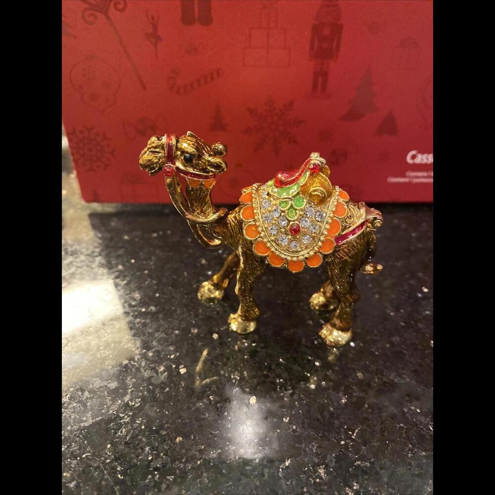 👸🏼Collectible Camel Hinged Trinket Box Faberge
